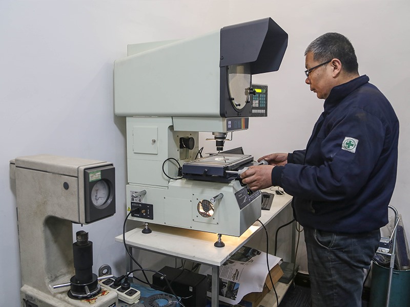 Projector (testing equipment)